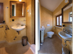 casa acqua dolce - bathroom